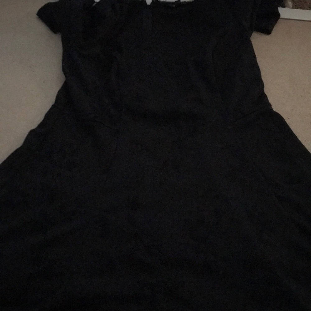 Simply verá verá wang 3/4 sleeve black dress